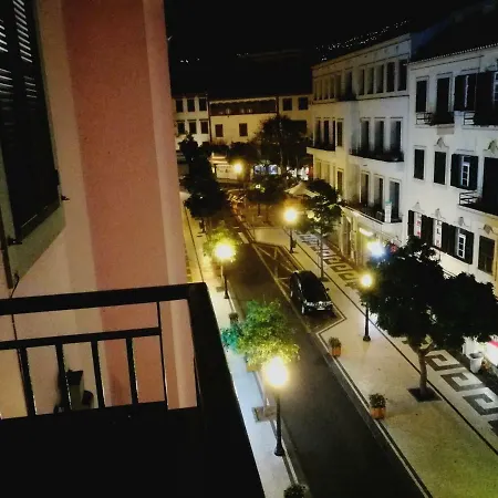 Rua Fernao De Ornelas Apartment *